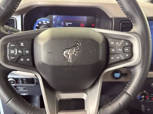 Certified 2023 Ford Bronco Wildtrak image 15