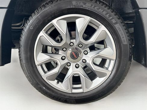 Used 2025 GMC Savana 2500 RWD 2500 135 w/ Driver Convenience Package image 14