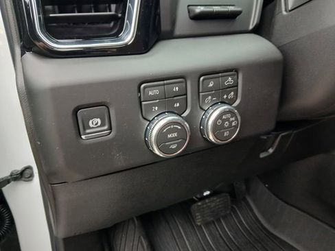 New 2026 GMC Sierra 2500 Denali Ultimate w/ LPO, Black Badging Package image 20