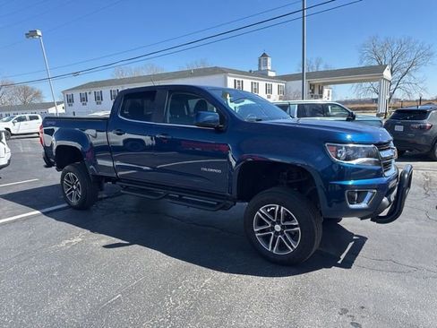 Used 2020 Chevrolet Colorado LT w/ LT Convenience Package AWD/4WD image 6