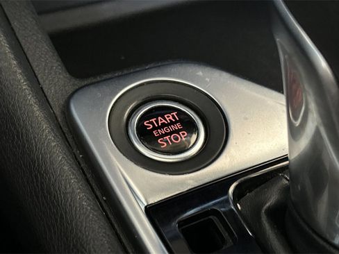 Used 2021 Nissan Sentra SV image 18