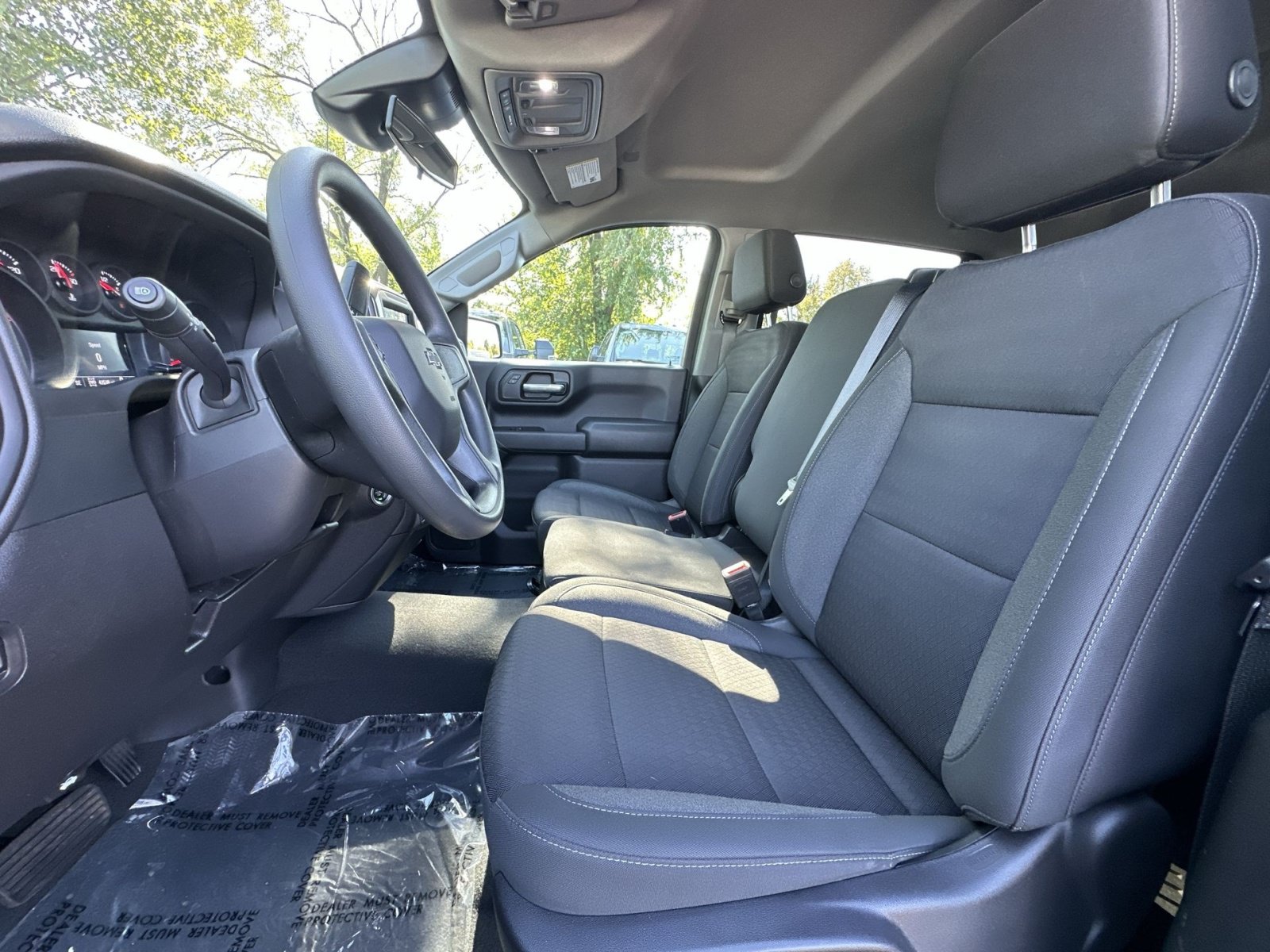 Used 2023 Chevrolet Silverado 1500 Custom Trail Boss w/ LPO, Dark Essentials Package AWD/4WD image 14