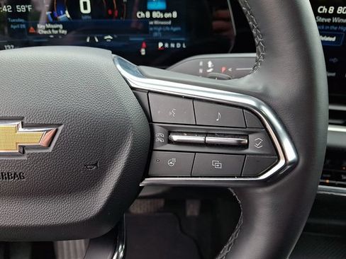 Used 2025 Chevrolet Equinox LT FWD image 21