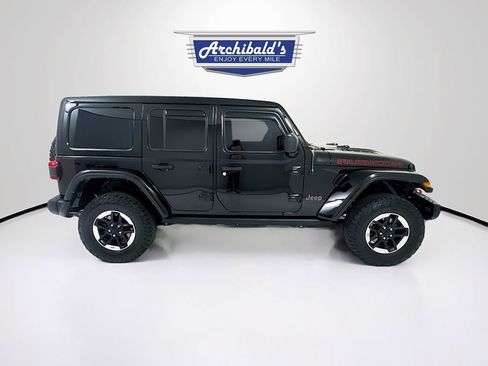 Used 2022 Jeep Wrangler Unlimited Rubicon w/ Steel Bumper Group AWD/4WD image 9