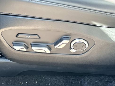 New 2026 Hyundai Ioniq 9 Calligraphy image 16