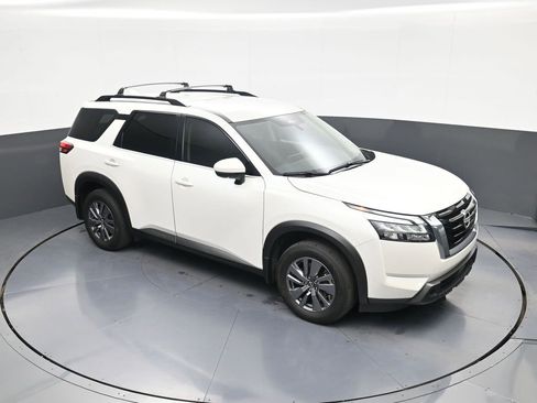 Used 2024 Nissan Pathfinder SV w/ Cargo Package FWD image 25