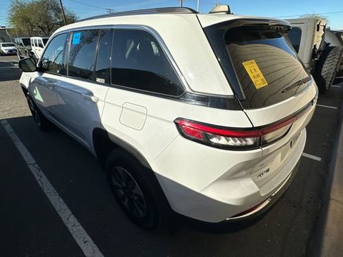 Used 2022 Jeep Grand Cherokee Limited 4xe w/ MOPAR Finishing Package image 4