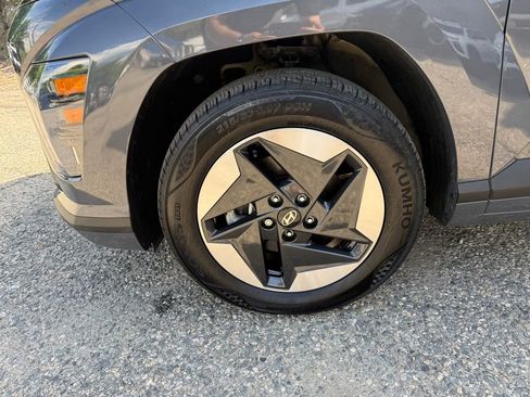 Certified 2024 Hyundai Kona SEL FWD image 10