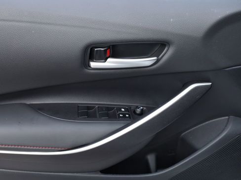 Used 2025 Toyota Corolla SE image 19