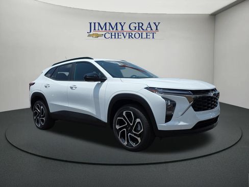 New 2026 Chevrolet Trax RS w/ Driver Confidence Package FWD image 7