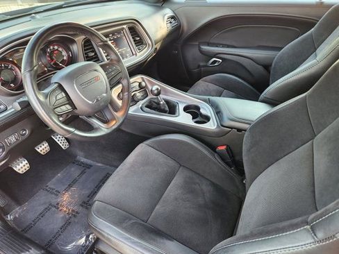 Used 2022 Dodge Challenger R/T w/ Plus Package image 16