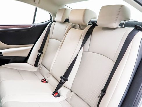 Used 2024 Lexus ES 350 w/ Premium Package image 41