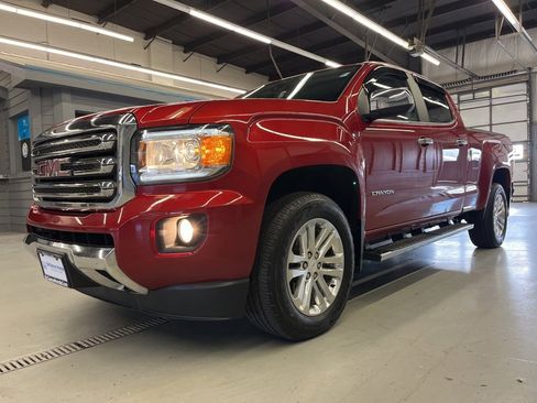 Used 2016 GMC Canyon SLT image 3