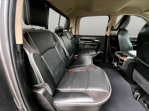 Used 2022 RAM 2500 Laramie AWD/4WD image 18