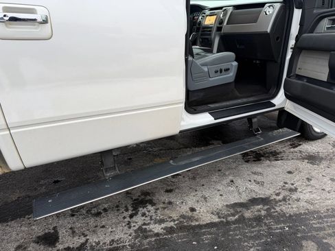 Used 2011 Ford F150 Lariat Limited image 16