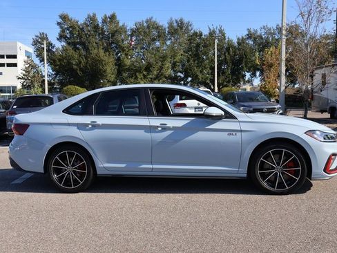 Certified 2025 Volkswagen Jetta GLI Autobahn image 7