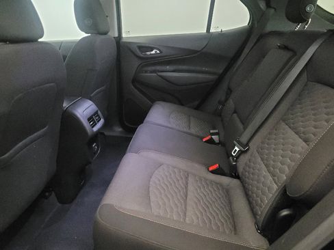 Used 2020 Chevrolet Equinox LT image 18