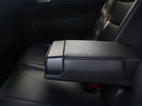 Used 2014 Kia Sorento SX w/ 3rd Row Package FWD image 18