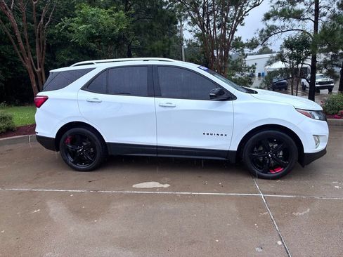 Used 2021 Chevrolet Equinox Premier w/ Redline Edition FWD image 3