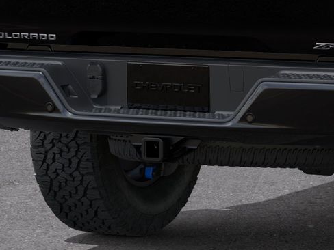 New 2026 Chevrolet Colorado ZR2 w/ Technology Package AWD/4WD image 14