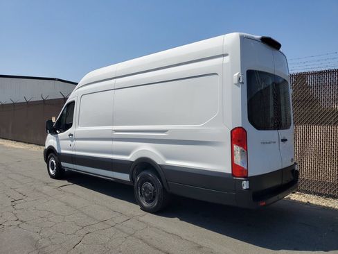 Used 2023 Ford Transit 250 148 High Roof Extended w/ Load Area Protection Package RWD image 6