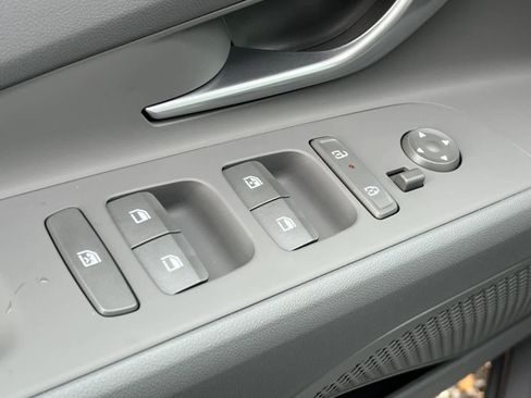 New 2025 Hyundai Elantra Sport image 13