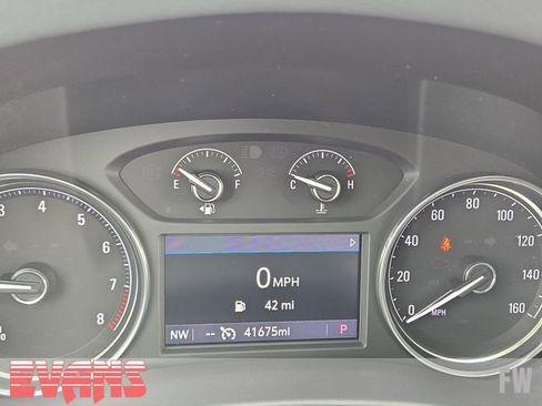 Used 2023 Buick Enclave Essence AWD/4WD image 4