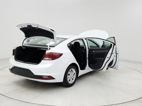 Used 2019 Hyundai Elantra SE w/ Cargo Package image 11