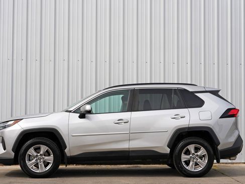 Used 2022 Toyota RAV4 XLE image 44