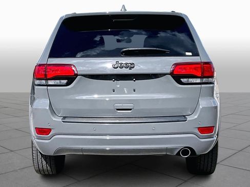 Used 2020 Jeep Grand Cherokee Altitude image 5