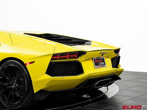 Used 2015 Lamborghini Aventador LP 700-4 AWD/4WD image 15