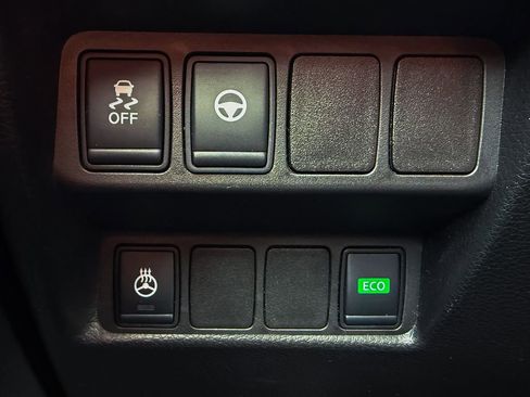 Used 2019 Nissan Rogue Sport SL w/ Premium Package image 16