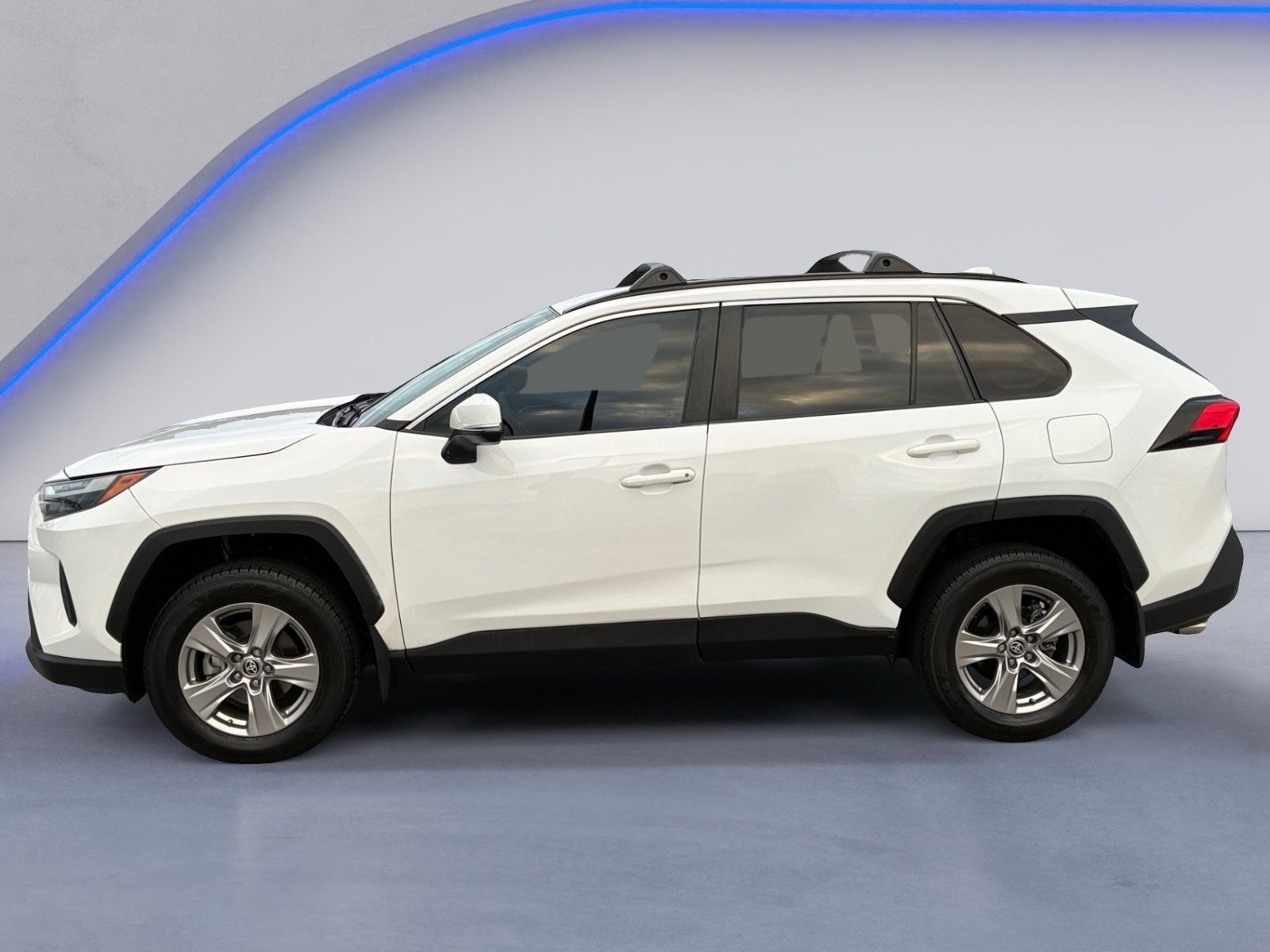 Used 2023 Toyota RAV4 XLE FWD image 7
