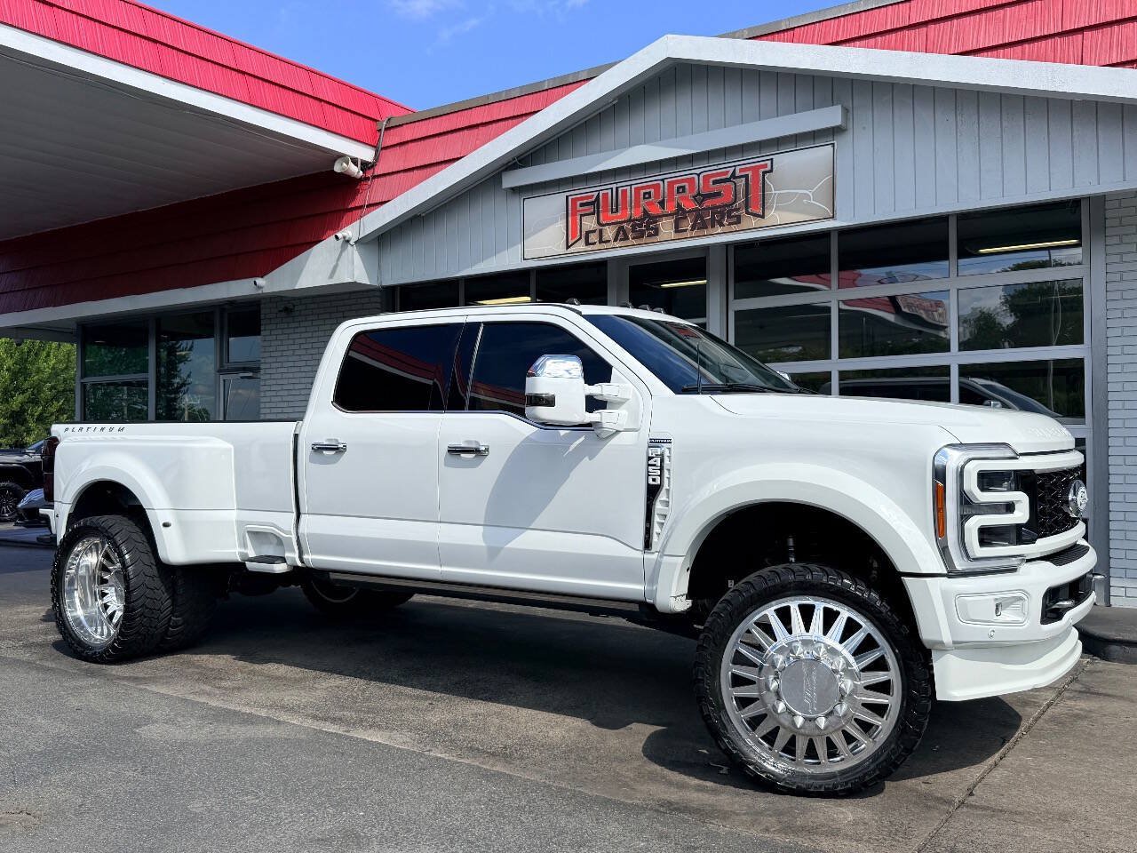 Used 2023 Ford F450 Platinum w/ FX4 Off-Road Package AWD/4WD image 1