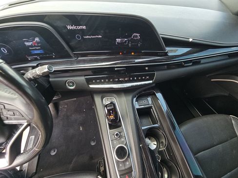 Used 2021 Cadillac Escalade ESV Sport AWD/4WD image 16