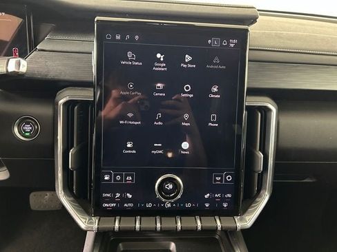 Used 2024 GMC Acadia Elevation w/ LPO, Floor Liner Package AWD/4WD image 21