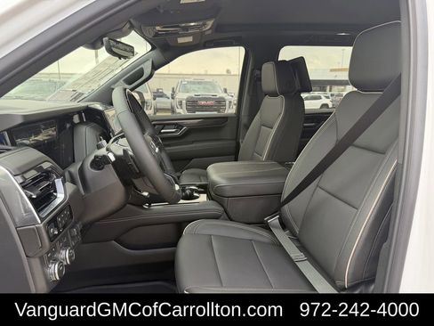 New 2026 GMC Yukon XL Elevation w/ Elevation Premium Package AWD/4WD image 23