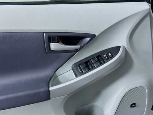 Used 2010 Toyota Prius Five image 15