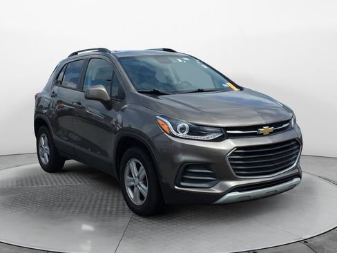 Used 2022 Chevrolet Trax LT w/ Driver Confidence Package AWD/4WD image 7