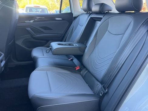 New 2026 Volkswagen Tiguan SE image 25