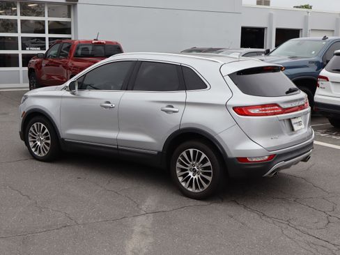 Used 2018 Lincoln MKC Reserve FWD image 8