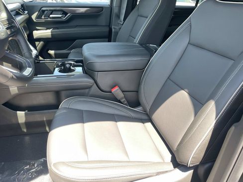 New 2026 GMC Yukon XL Elevation RWD image 18