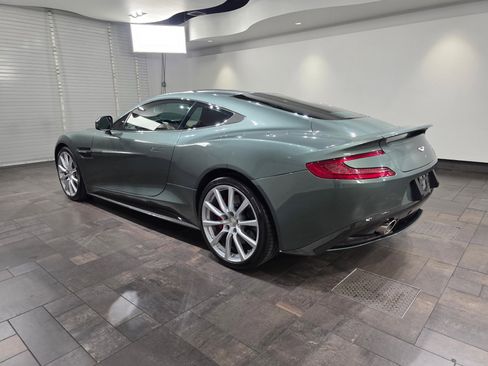 Used 2016 Aston Martin Vanquish RWD image 2