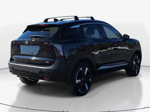 New 2026 Nissan Kicks SR image 5