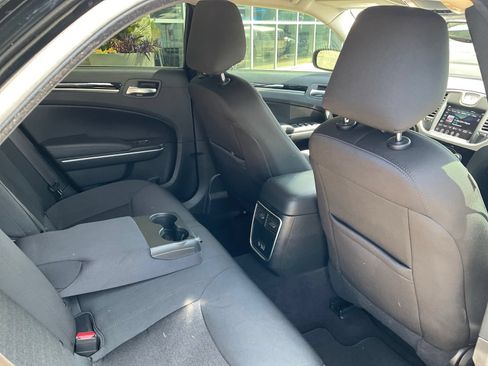 Used 2023 Chrysler 300 Touring w/ Sport Appearance Package RWD image 24
