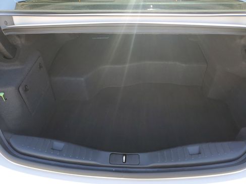 Used 2020 Lincoln MKZ Reserve w/ Elements Package FWD image 9
