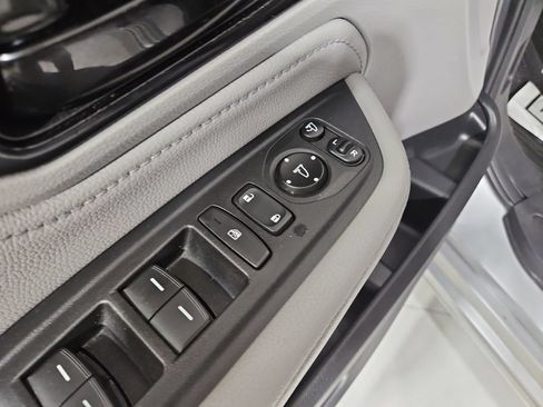 Used 2018 Honda Odyssey Elite image 11
