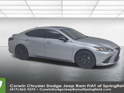 Used 2025 Lexus ES 350 F Sport image 3