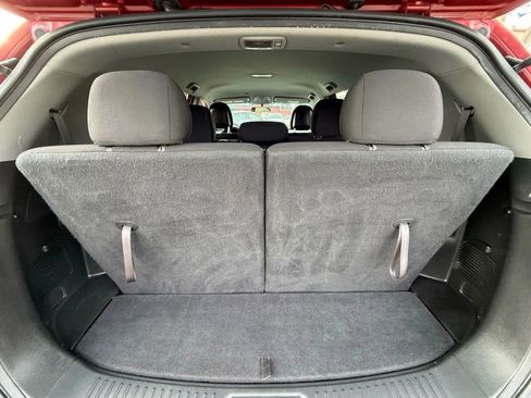 Used 2015 Kia Sorento LX image 10