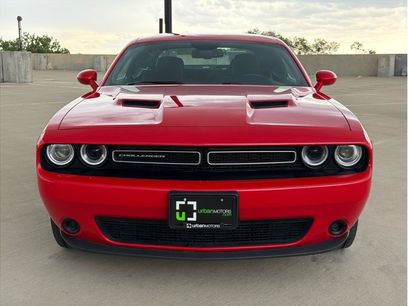 Used 2016 Dodge Challenger SXT